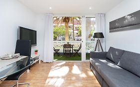 Hemeras Boutique Homes - Las Americas Apartment With Pool